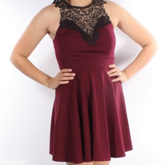 Material Girl Burgundy sleeveless black lace dress - Picture 3 of 5